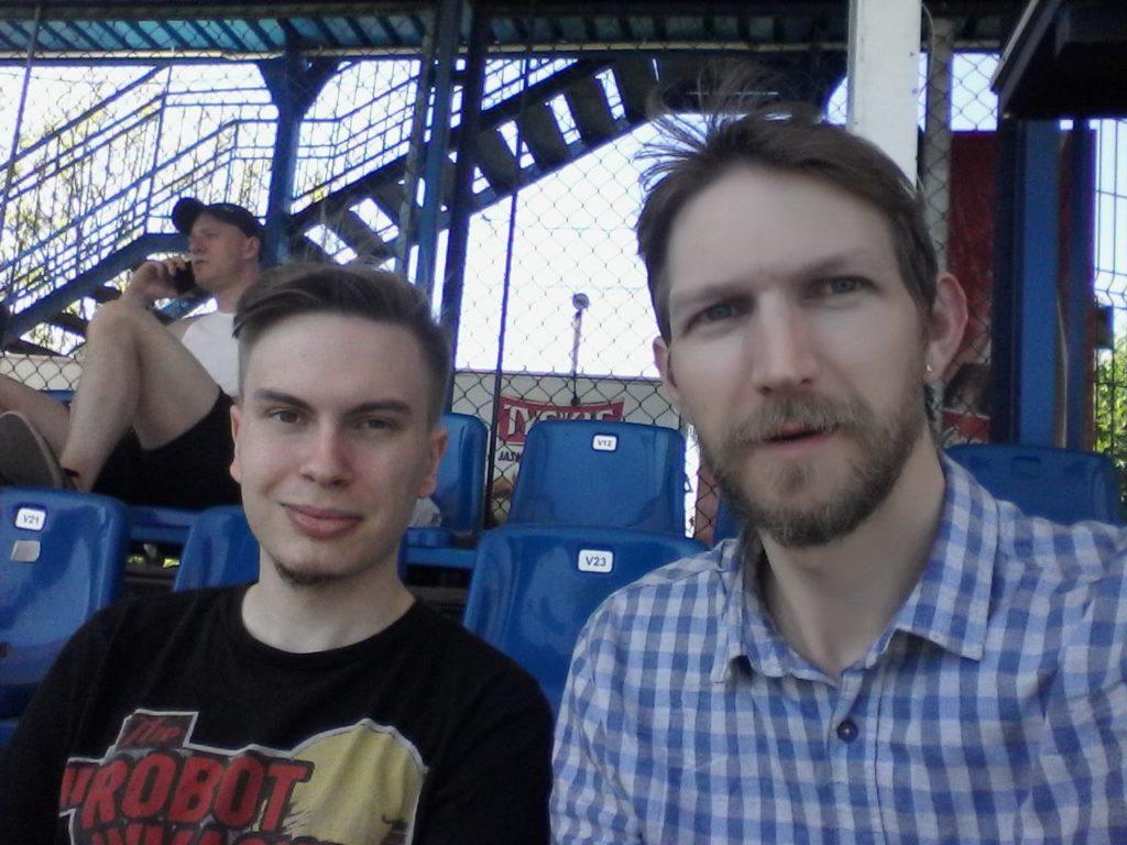 Śmieszne Historie o Piłce Nożnej w Polsce: Watching Football in a Speedway Stadium in Gdańsk!! GKP Wybrzeze 2-1 Gryf Goręczyno